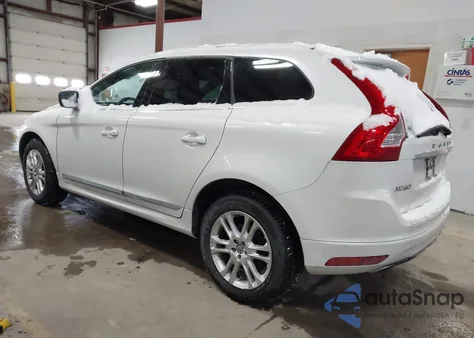 2016 Volvo Xc60 T5 Premier z USA, uszkodzony, nr VIN YV4612RK7G2781571
